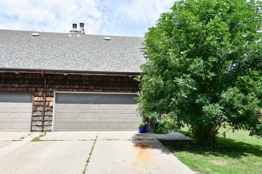 608 37th Avenue S, Moorhead, MN 56560