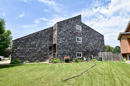 608 37th Avenue S, Moorhead, MN 56560