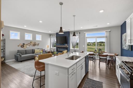 1852 Tyrone Drive, Shakopee, MN 55379