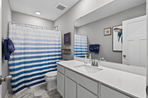 1852 Tyrone Drive, Shakopee, MN 55379