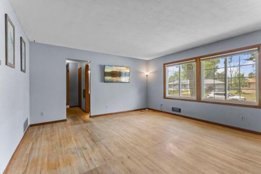 340 109th Lane NW, Coon Rapids, MN 55448