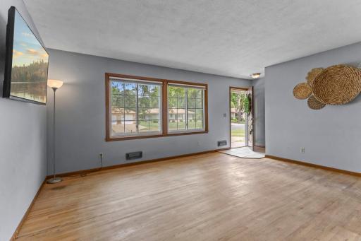 340 109th Lane NW, Coon Rapids, MN 55448