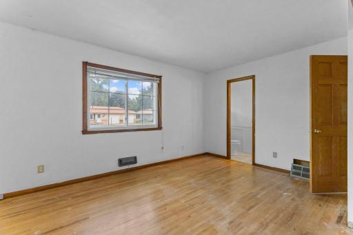 340 109th Lane NW, Coon Rapids, MN 55448