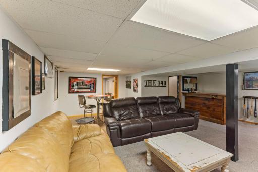 340 109th Lane NW, Coon Rapids, MN 55448