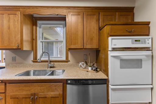 340 109th Lane NW, Coon Rapids, MN 55448