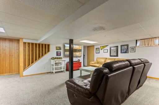 340 109th Lane NW, Coon Rapids, MN 55448
