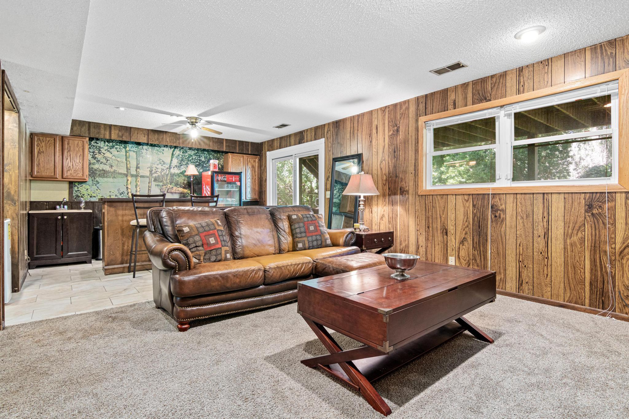 So much space for entertaining!