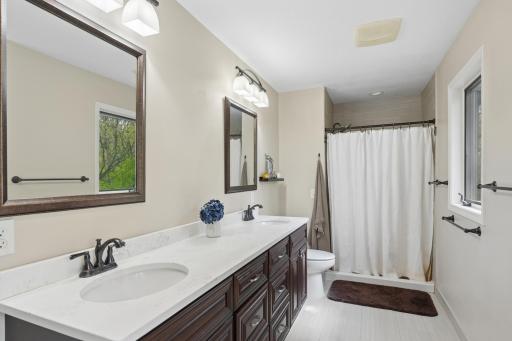 12054 Gantry Lane, Saint Paul, MN 55124