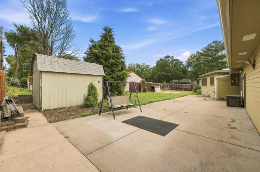 2889 Simpson Street, Saint Paul, MN 55113