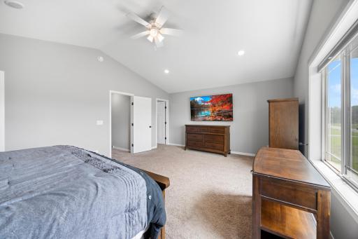 Huge primary bed w/ large walk in closet.