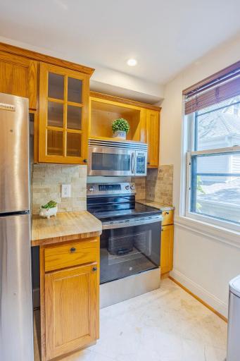 918 Goodrich Avenue, C, Saint Paul, MN 55105
