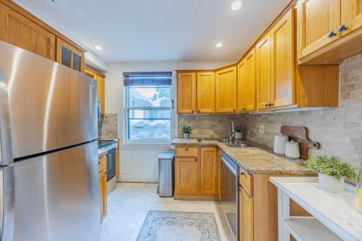 918 Goodrich Avenue, C, Saint Paul, MN 55105