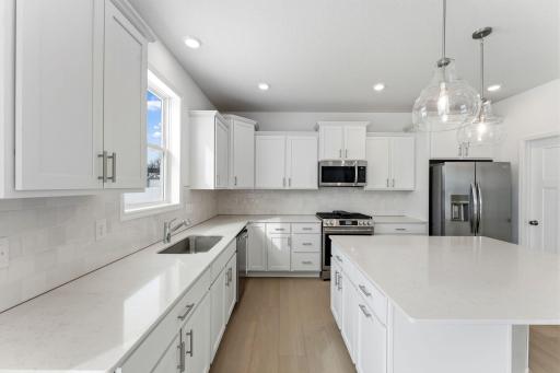 7520 Upper 42nd Street N, Oakdale, MN 55128