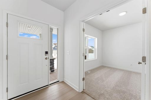 7520 Upper 42nd Street N, Oakdale, MN 55128