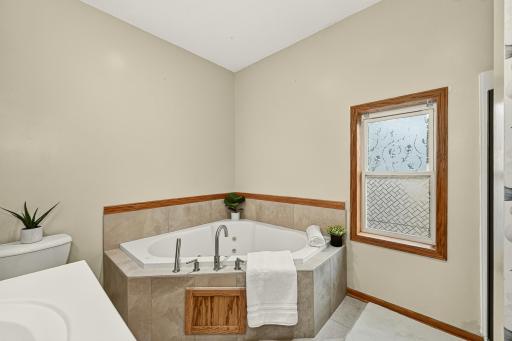 842 2nd Street NW, Rochester, MN 55901