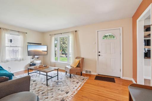 2704 Alabama Avenue S, Minneapolis, MN 55416