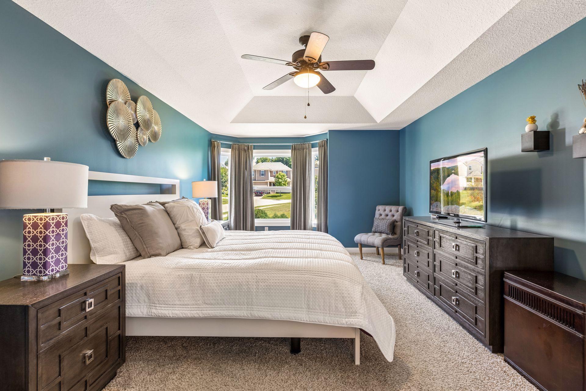 Primary bedroom with views of beautiful backyard - 0028.jpg