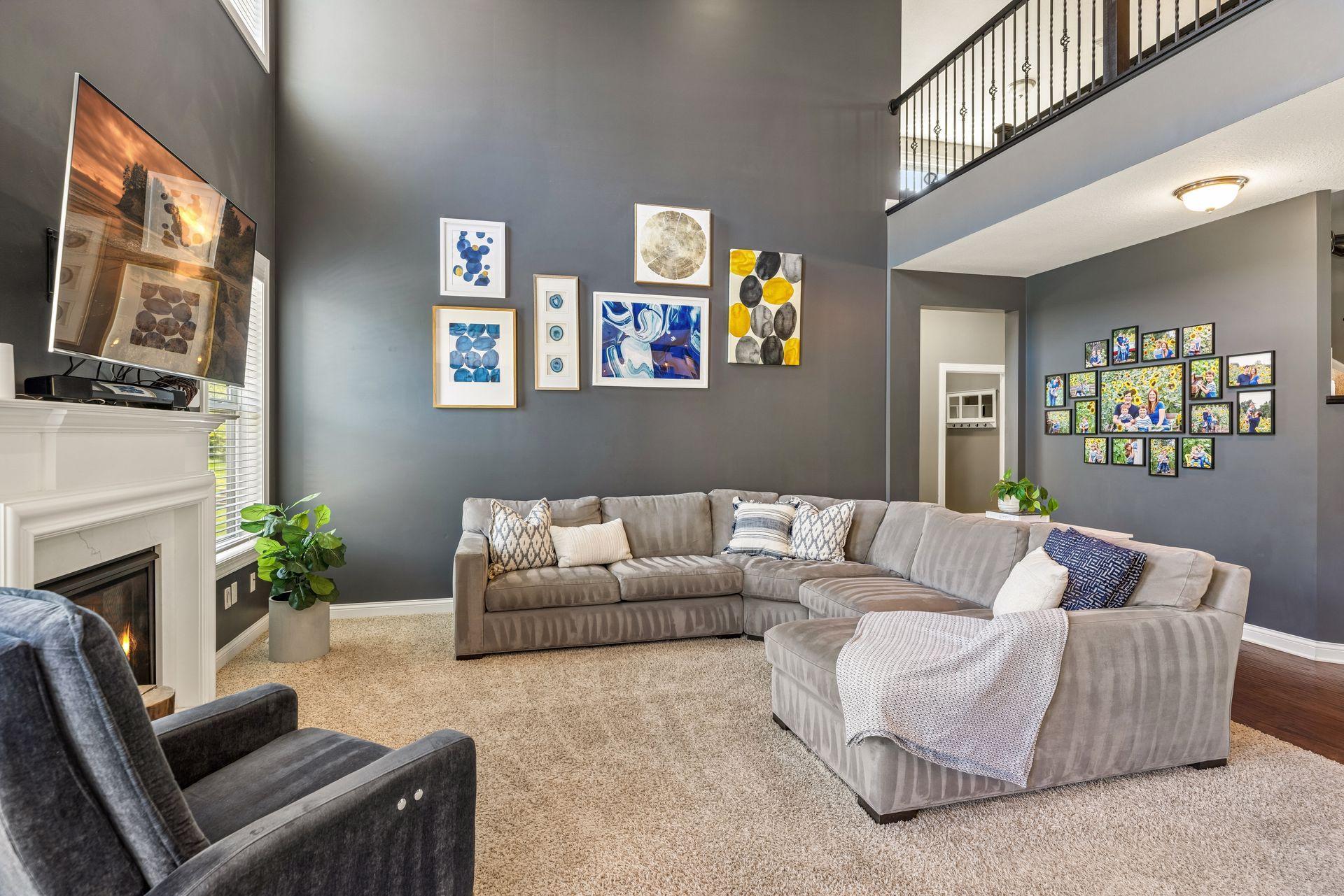 Living room - 0008.jpg