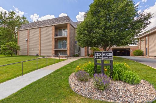 Beautifully renovated from top to bottom, this exceptional top-floor condominium offers effortless, maintenance-free living in one of Edina's most desirable communities.