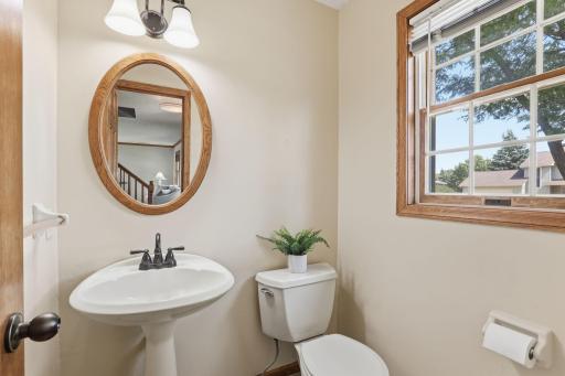 455 High Point Curve S, Maplewood, MN 55119