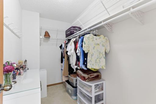 455 High Point Curve S, Maplewood, MN 55119