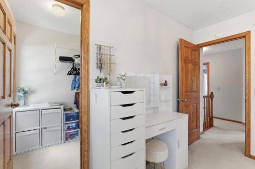 455 High Point Curve S, Maplewood, MN 55119