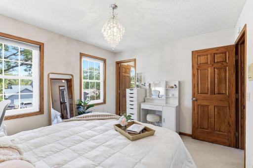 455 High Point Curve S, Maplewood, MN 55119