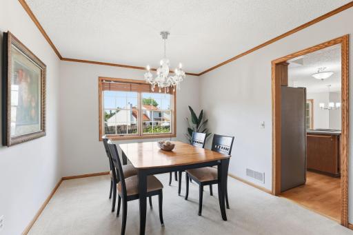 455 High Point Curve S, Maplewood, MN 55119
