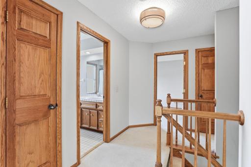 455 High Point Curve S, Maplewood, MN 55119