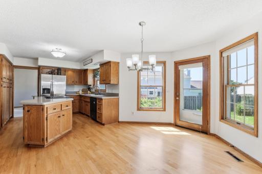 455 High Point Curve S, Maplewood, MN 55119