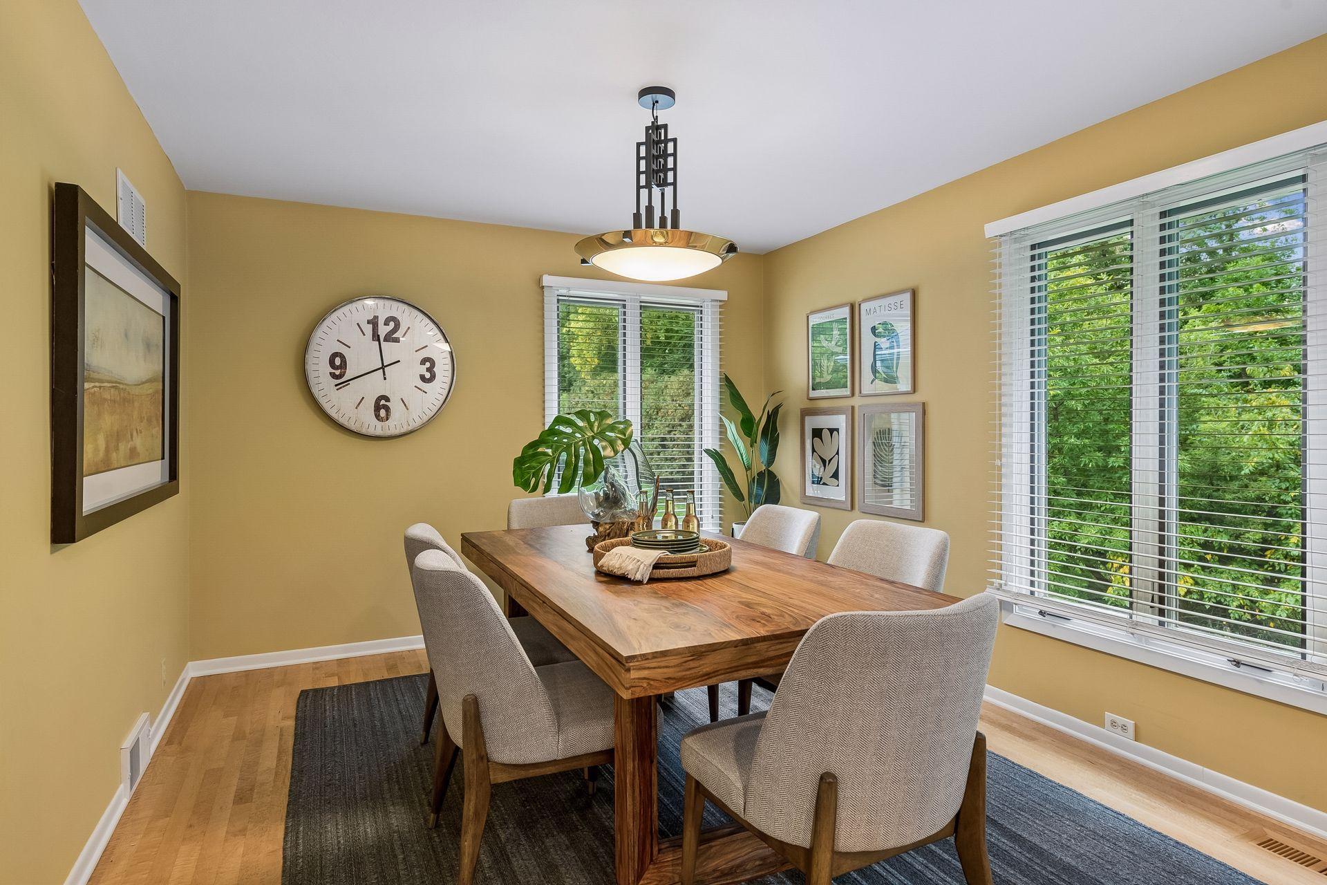 Separate dining with plenty of space to extend for larger gatherings.