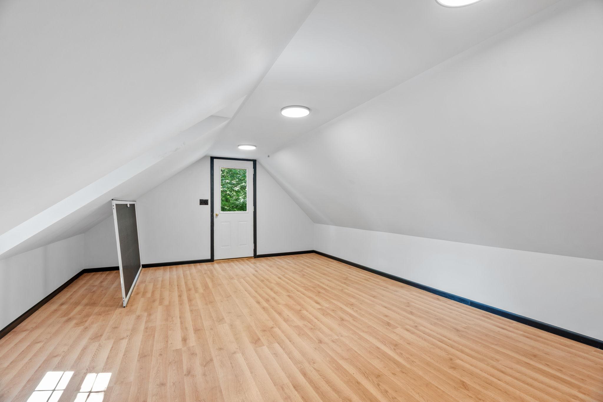 Additional view of the bonus room.