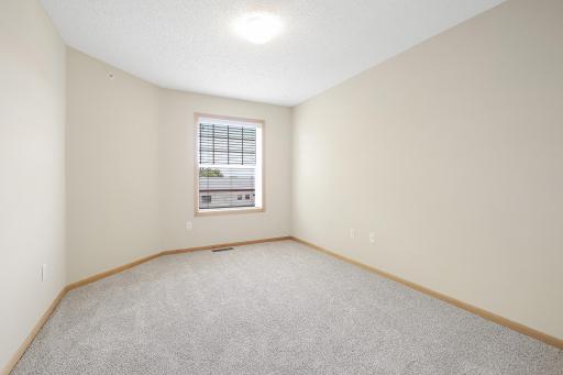 8014 Golden Valley Road, Golden Valley, MN 55427