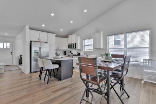 10813 Hinton Avenue S, Cottage Grove, MN 55016