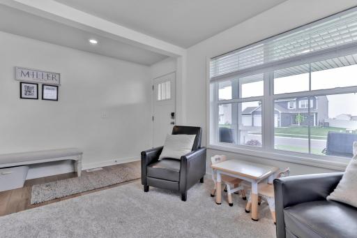10813 Hinton Avenue S, Cottage Grove, MN 55016