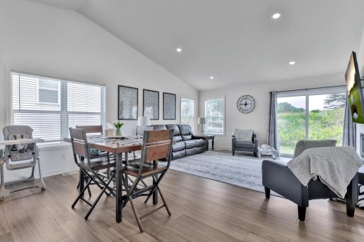 10813 Hinton Avenue S, Cottage Grove, MN 55016