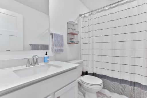 10813 Hinton Avenue S, Cottage Grove, MN 55016