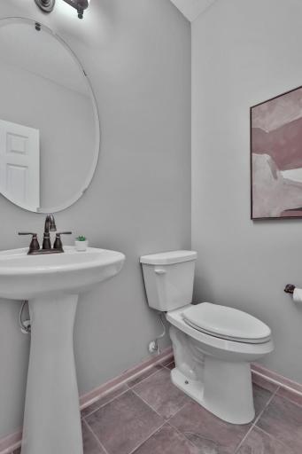 Main level power bath