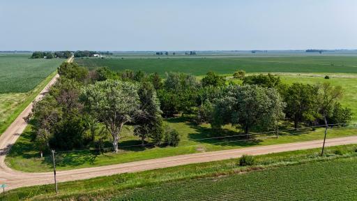 34038 190th Street, Worthington, MN 56187