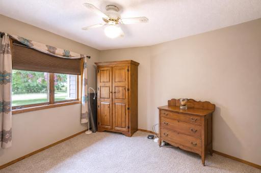 826 4th Avenue NE, Waseca, MN 56093