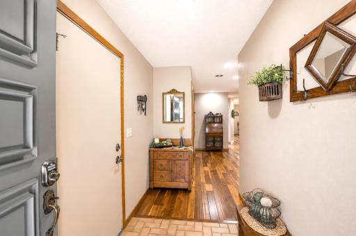 826 4th Avenue NE, Waseca, MN 56093