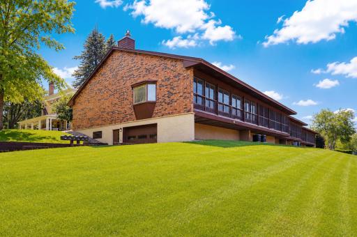 826 4th Avenue NE, Waseca, MN 56093