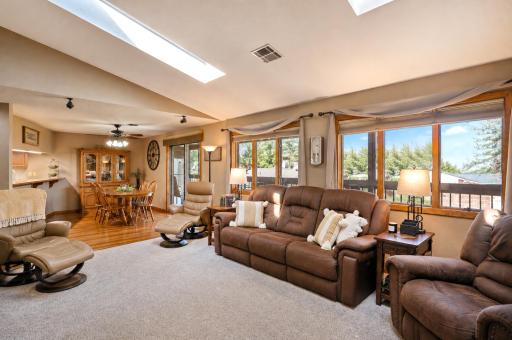 826 4th Avenue NE, Waseca, MN 56093