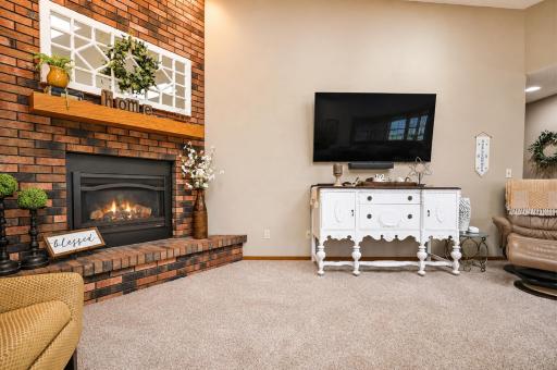 826 4th Avenue NE, Waseca, MN 56093