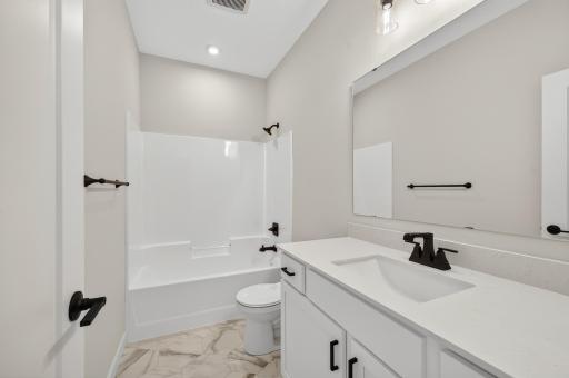 924 Yellowcrest Street SW, Delano, MN 55328