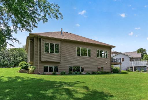 607 100th Court NE, Blaine, MN 55434