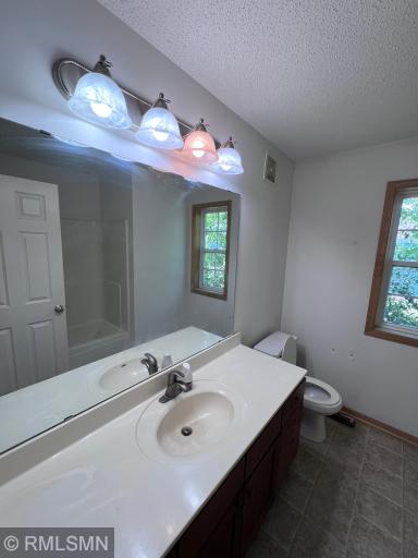 15359 Foliage Avenue, 501, Apple Valley, MN 55124