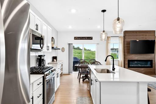 131 Huntington Drive, Waconia, MN 55387