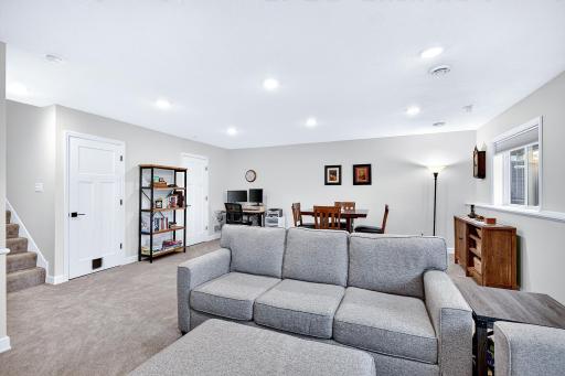 131 Huntington Drive, Waconia, MN 55387