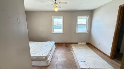 36 E Ronning Avenue, Appleton, MN 56208
